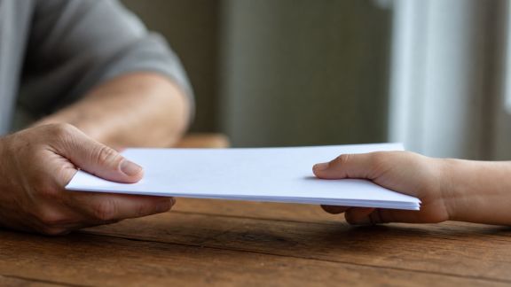 Tout savoir sur le contrat d’adoption : clauses à vérifier et droits de l’adoptant